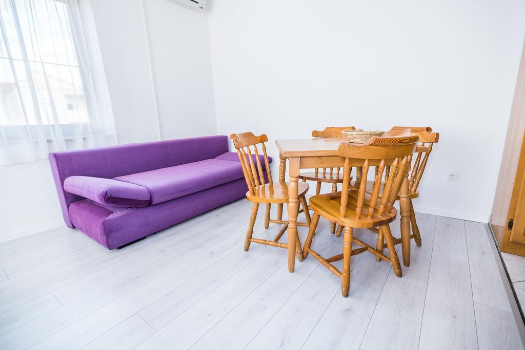 Apartments And Rooms Mare-Monti Стариград-Пакленица Екстериор снимка