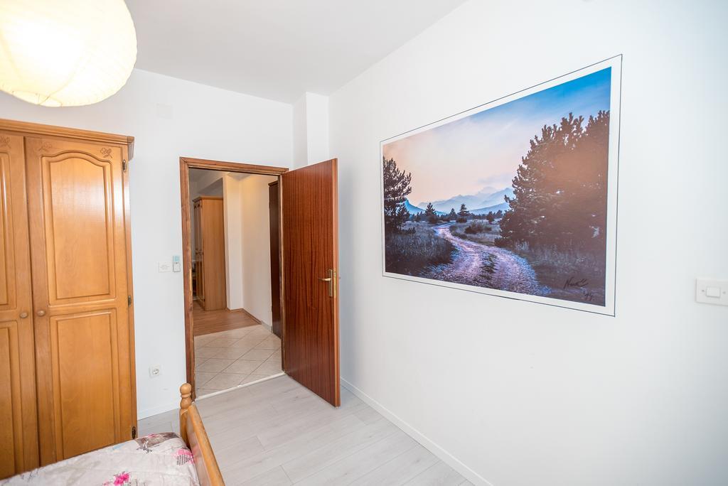 Apartments And Rooms Mare-Monti Стариград-Пакленица Екстериор снимка